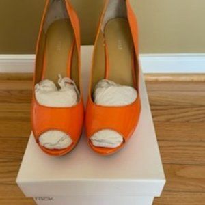 Nine West Orange Judy Peep Toe Pump, size- 9,5.